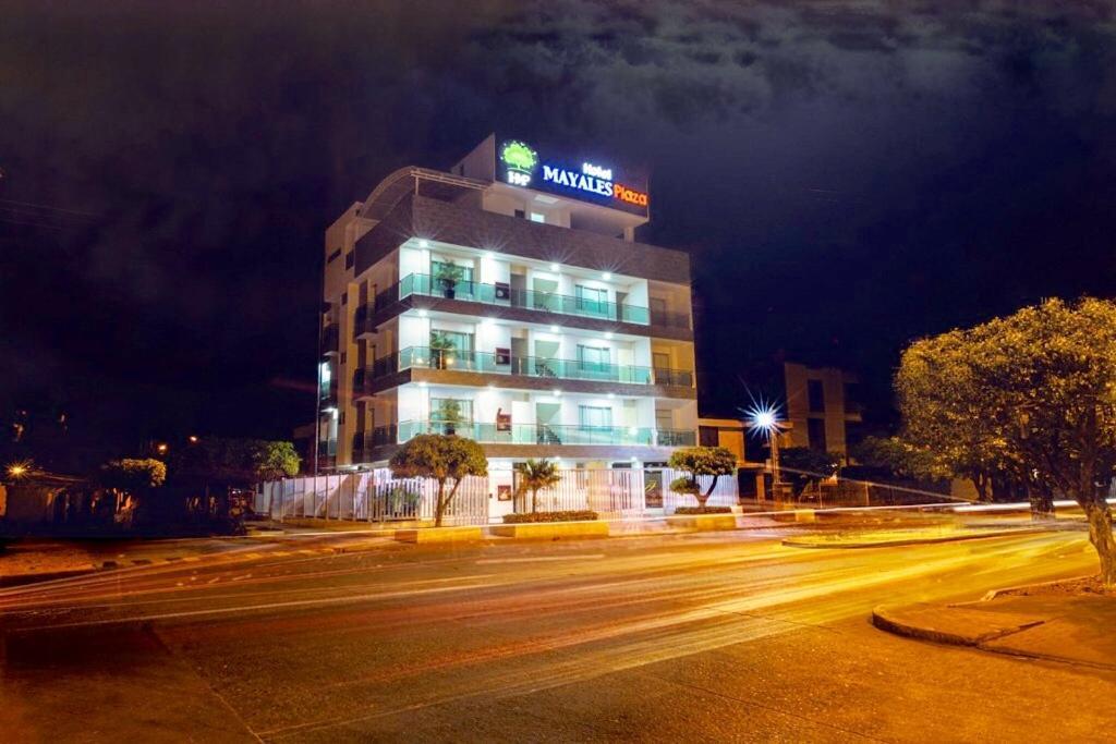 Hotel Metropolitano Plaza Valledupar Bagian luar foto